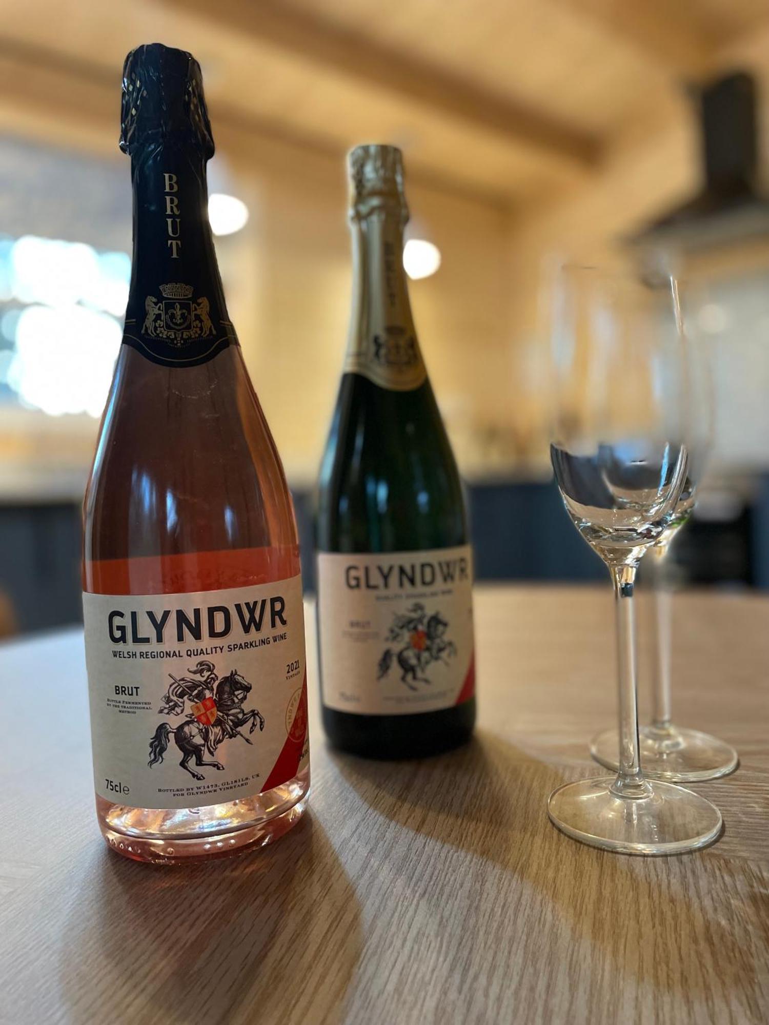 Glyndwr Vineyard Hotel คาวบริดจ์ ภายนอก รูปภาพ